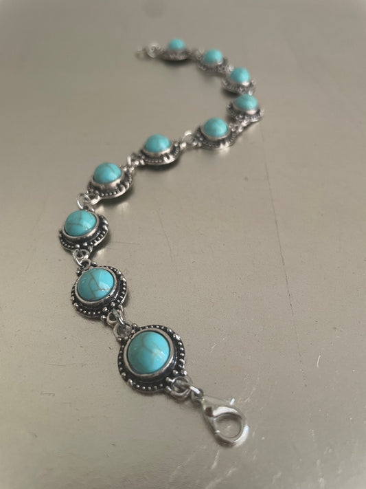 Vintage Round Turquoise Trucker Hat Chain